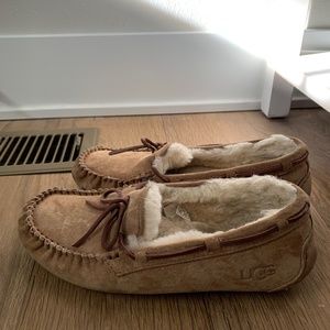 Ugg Dakota slippers